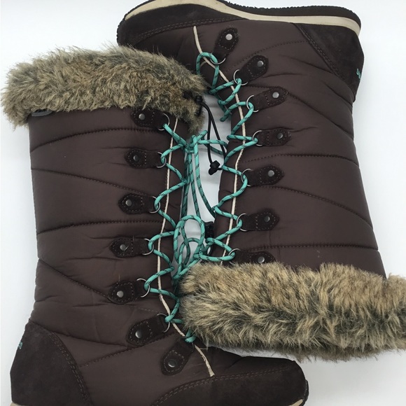 LL Bean Carrabassett Faux Fur Lace Up Snow Boots - Picture 8 of 9